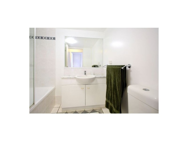 54/55 Harries Road, Coorparoo QLD 4151