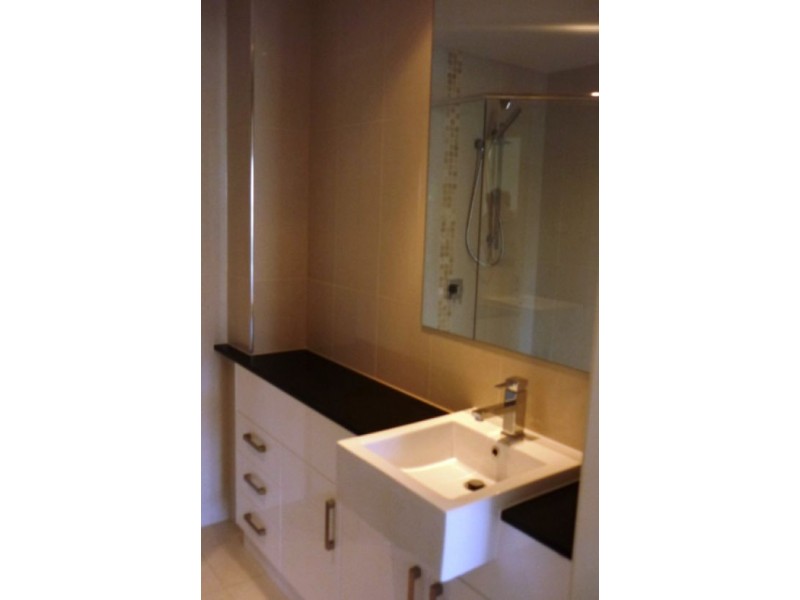 16/213 Wellington Road, East Brisbane QLD 4169