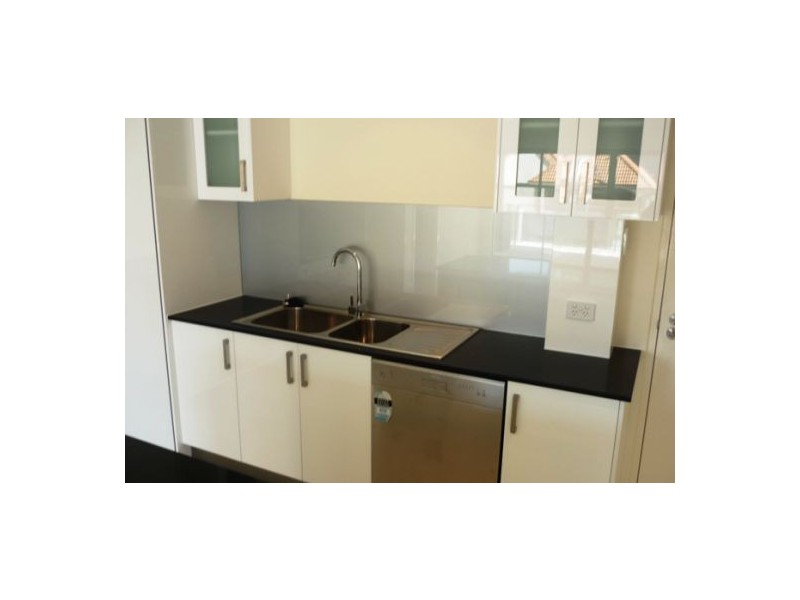 16/213 Wellington Road, East Brisbane QLD 4169