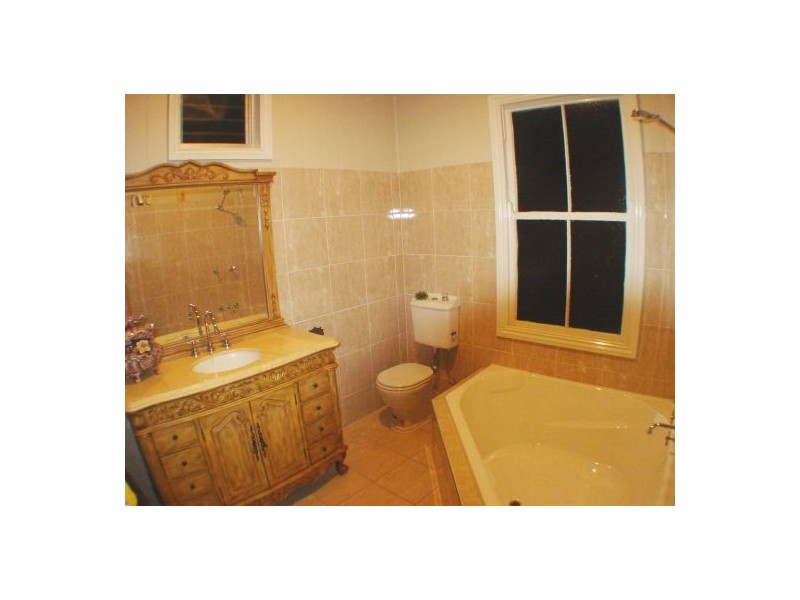 160 Meadow Flat Rd, Grandchester QLD 4340