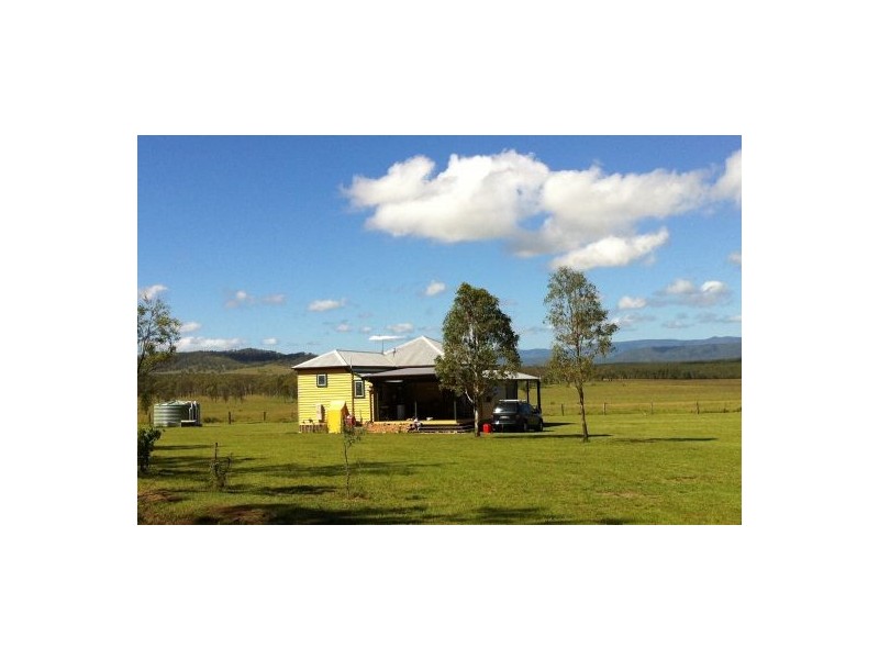 160 Meadow Flat Rd, Grandchester QLD 4340