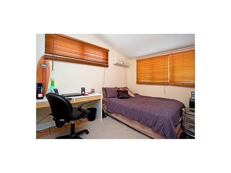 61 Valetta St, Manly QLD 4179