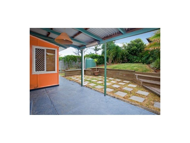 61 Valetta St, Manly QLD 4179