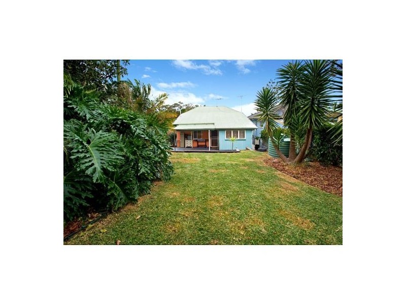 61 Valetta St, Manly QLD 4179