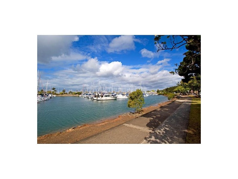 61 Valetta St, Manly QLD 4179