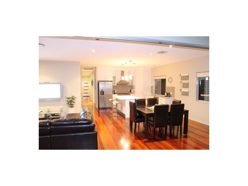 53 Beverley Street, Morningside QLD 4170