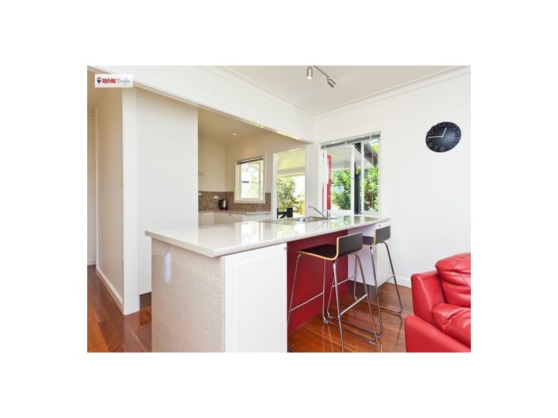 16 Mulsanne Street, Holland Park West QLD 4121