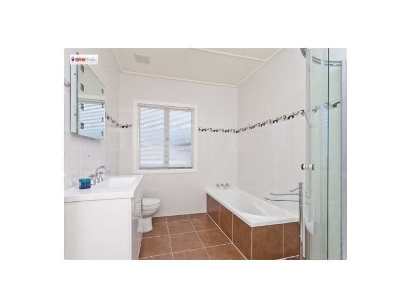 16 Mulsanne Street, Holland Park West QLD 4121