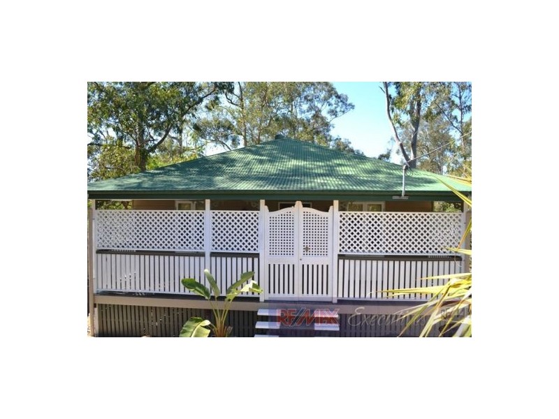 16 View Crescent, Arana Hills QLD 4054