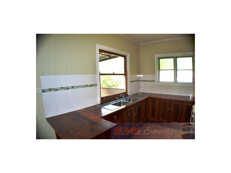 16 View Crescent, Arana Hills QLD 4054