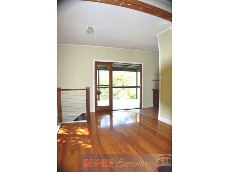 16 View Crescent, Arana Hills QLD 4054