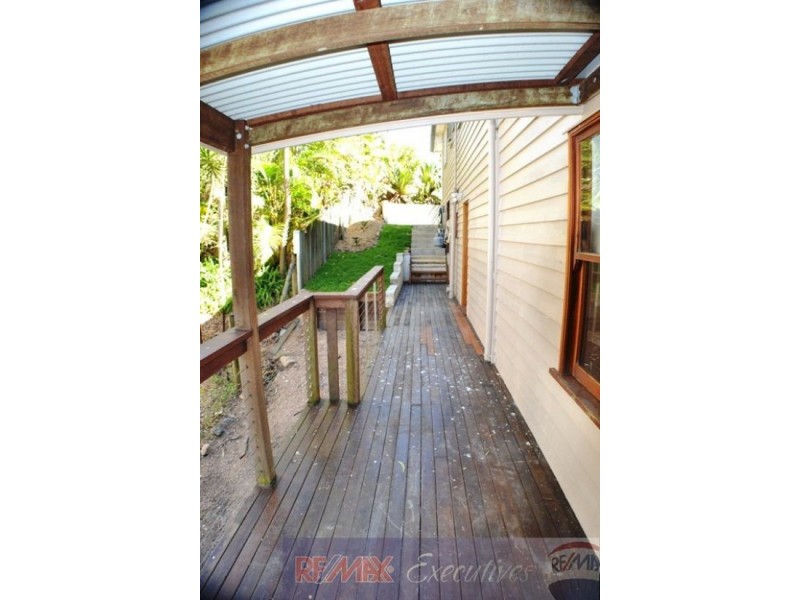16 View Crescent, Arana Hills QLD 4054