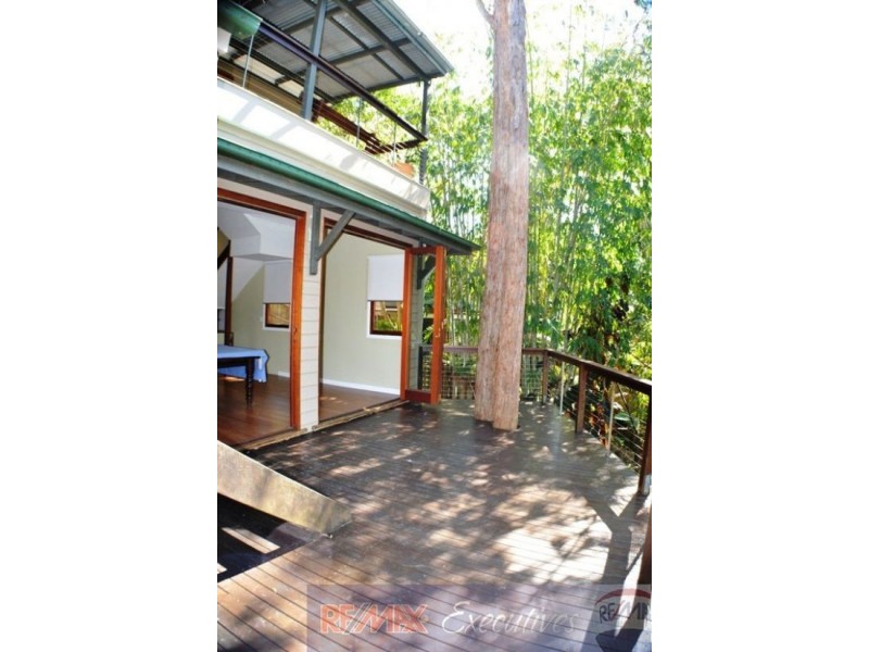 16 View Crescent, Arana Hills QLD 4054