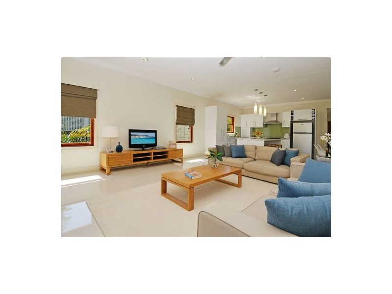 27 Meridian Street, Coorparoo QLD 4151