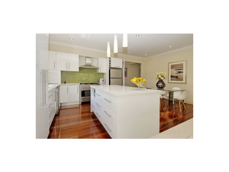 27 Meridian Street, Coorparoo QLD 4151