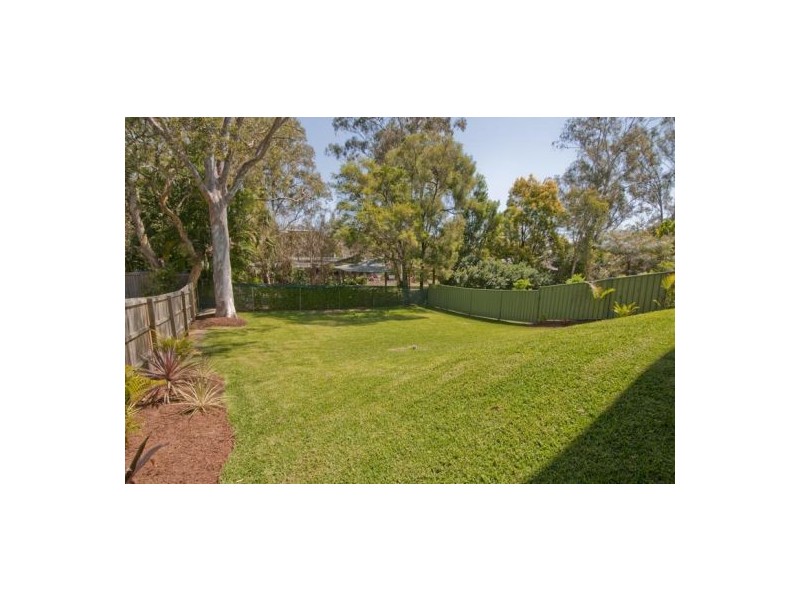 27 Meridian Street, Coorparoo QLD 4151