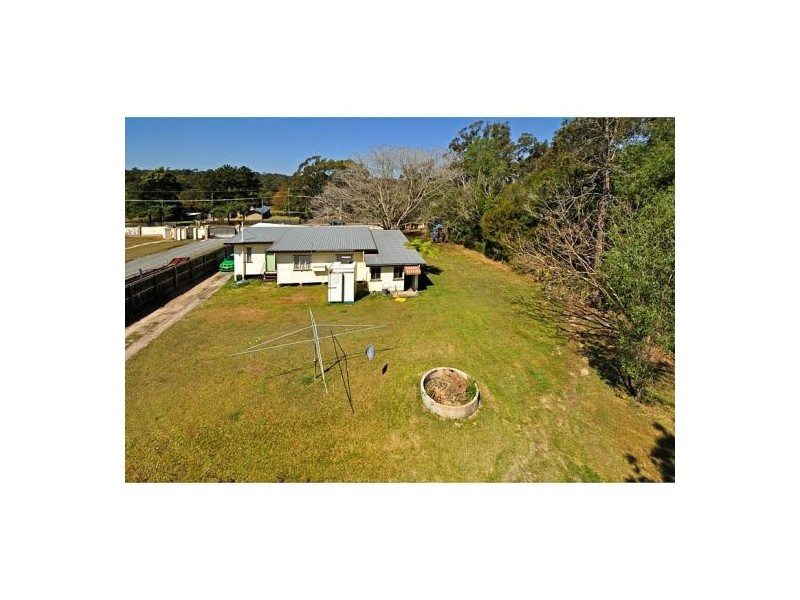 235 Stanbrough Rd, Gumdale QLD 4154