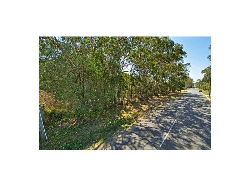 235 Stanbrough Rd, Gumdale QLD 4154