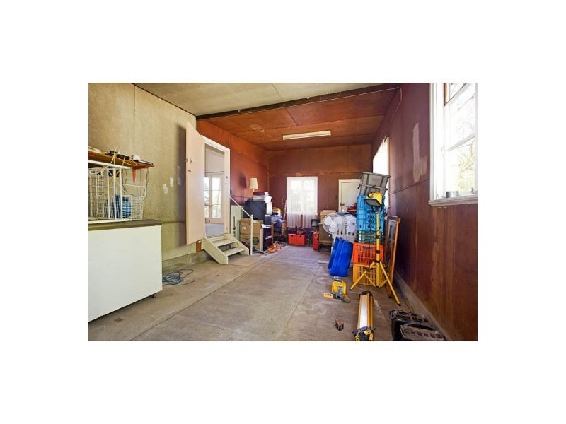 235 Stanbrough Rd, Gumdale QLD 4154