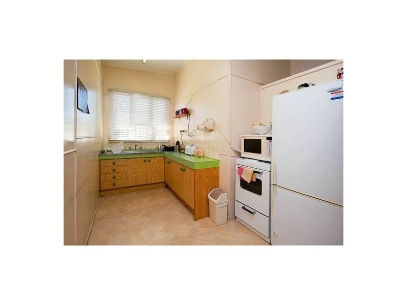235 Stanbrough Rd, Gumdale QLD 4154