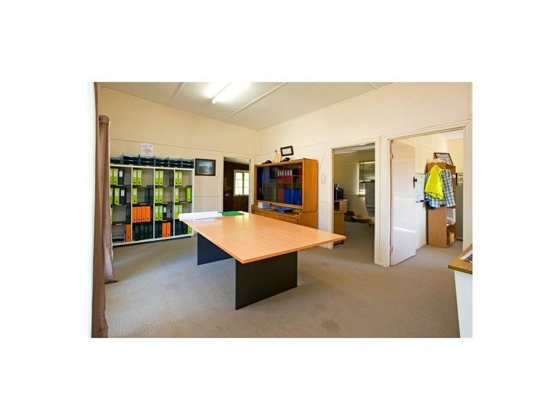 235 Stanbrough Rd, Gumdale QLD 4154