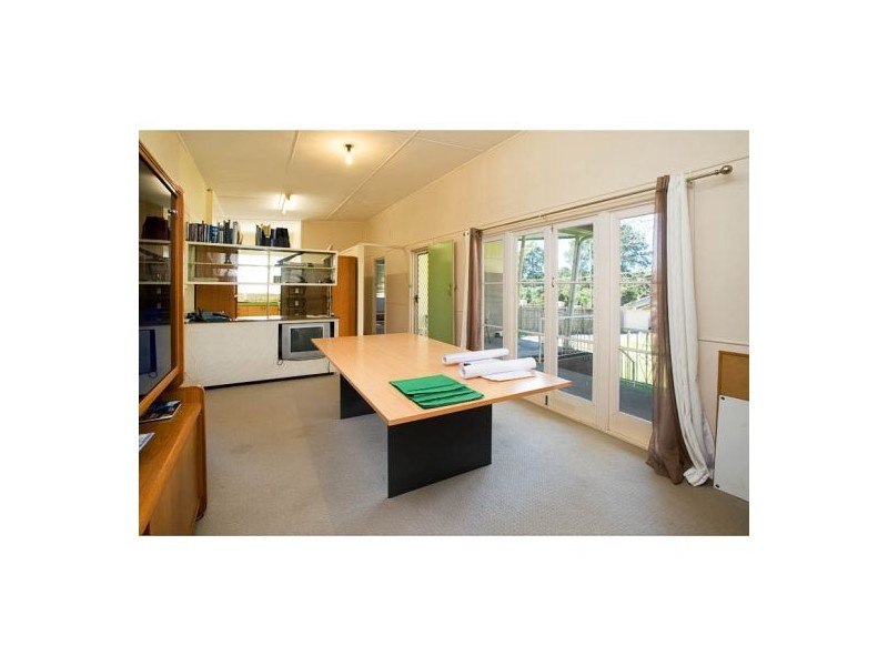 235 Stanbrough Rd, Gumdale QLD 4154