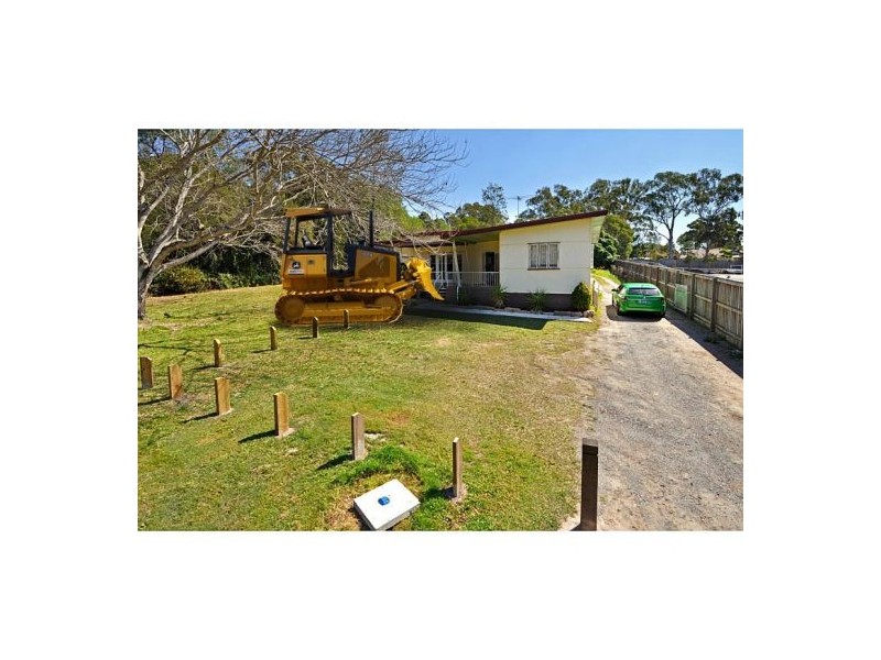 235 Stanbrough Rd, Gumdale QLD 4154