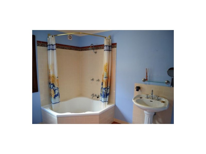 29 Boundary Road, Camp Hill QLD 4152