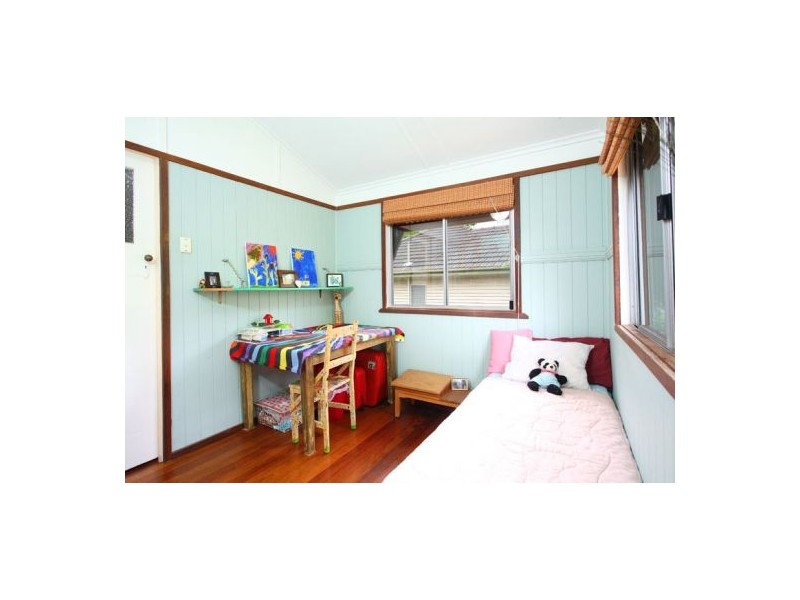 53 Gladstone Street, Coorparoo QLD 4151