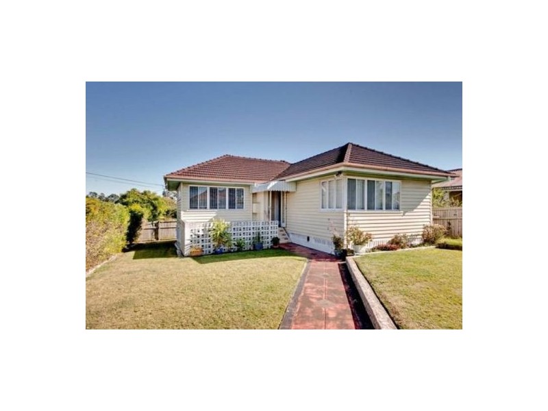 68 Arrol Street, Camp Hill QLD 4152