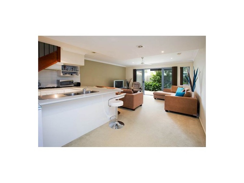 8/17 Fairlawn St, Nathan QLD 4111