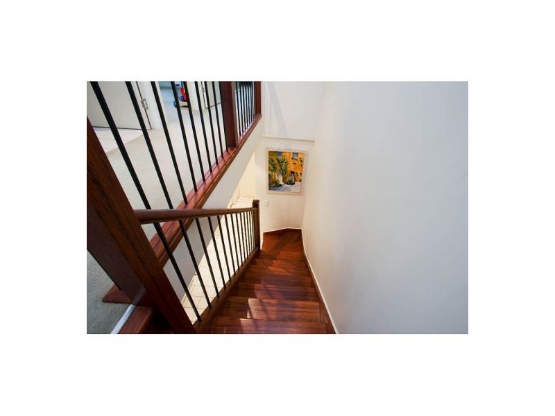 8/17 Fairlawn St, Nathan QLD 4111