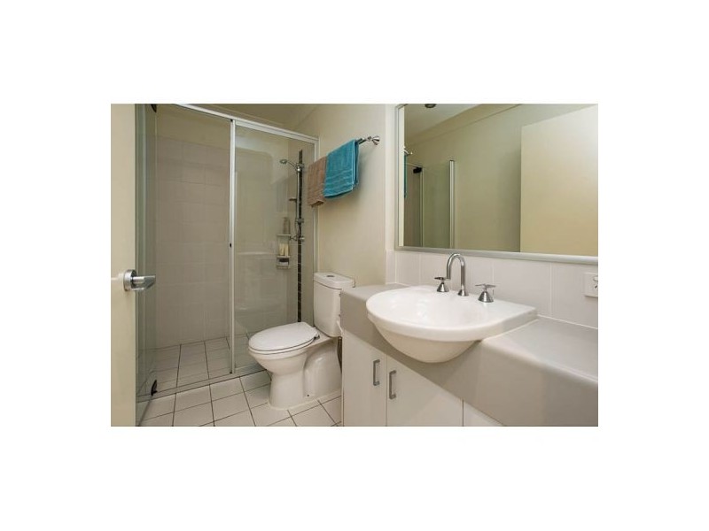 8/17 Fairlawn St, Nathan QLD 4111