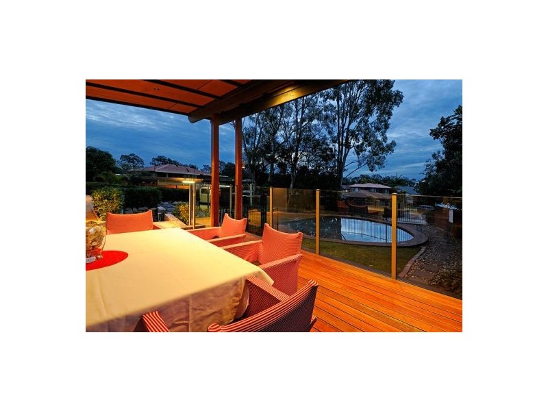 10 Moraunt Street, Carindale QLD 4152