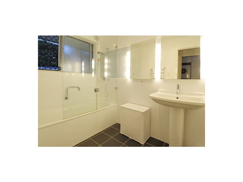 10 Moraunt Street, Carindale QLD 4152