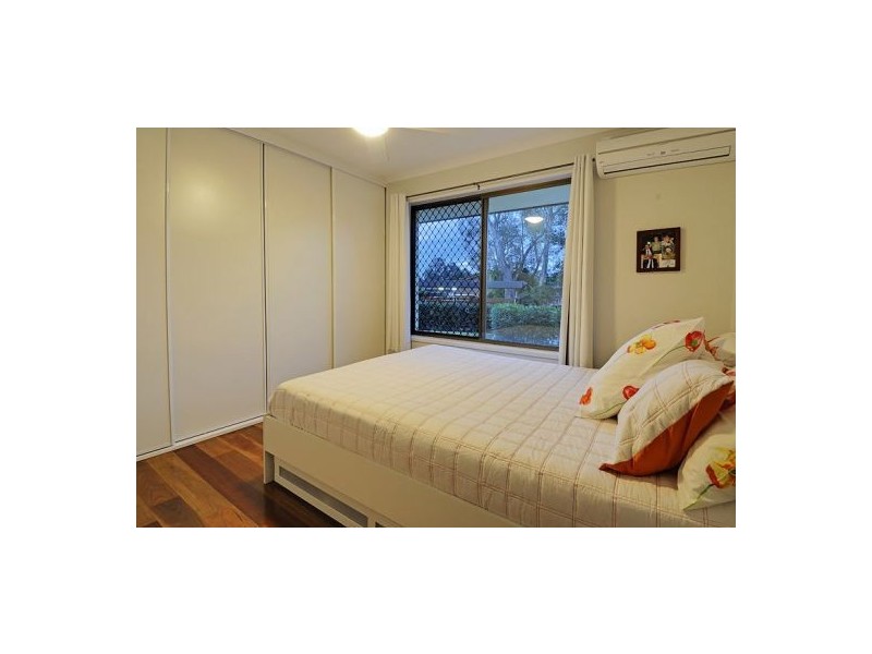 10 Moraunt Street, Carindale QLD 4152