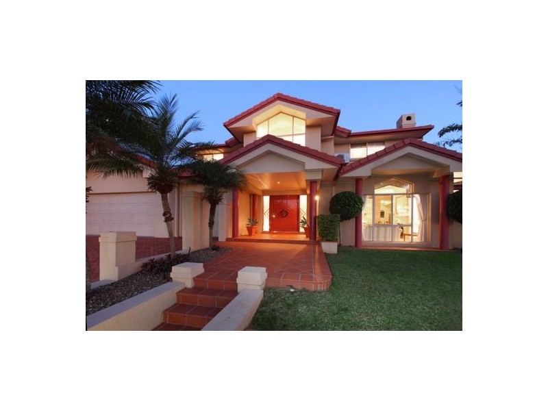 13 Carnoustie Pl, Carindale QLD 4152