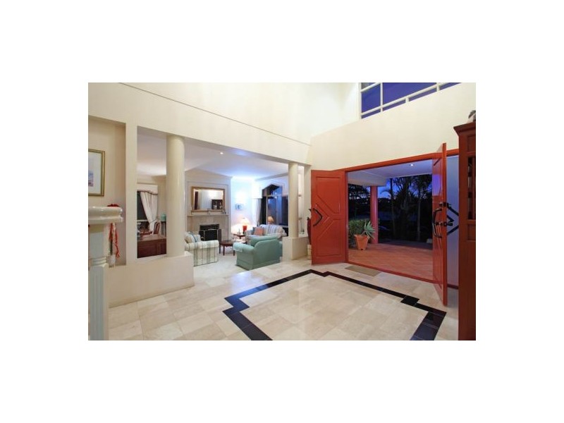 13 Carnoustie Pl, Carindale QLD 4152