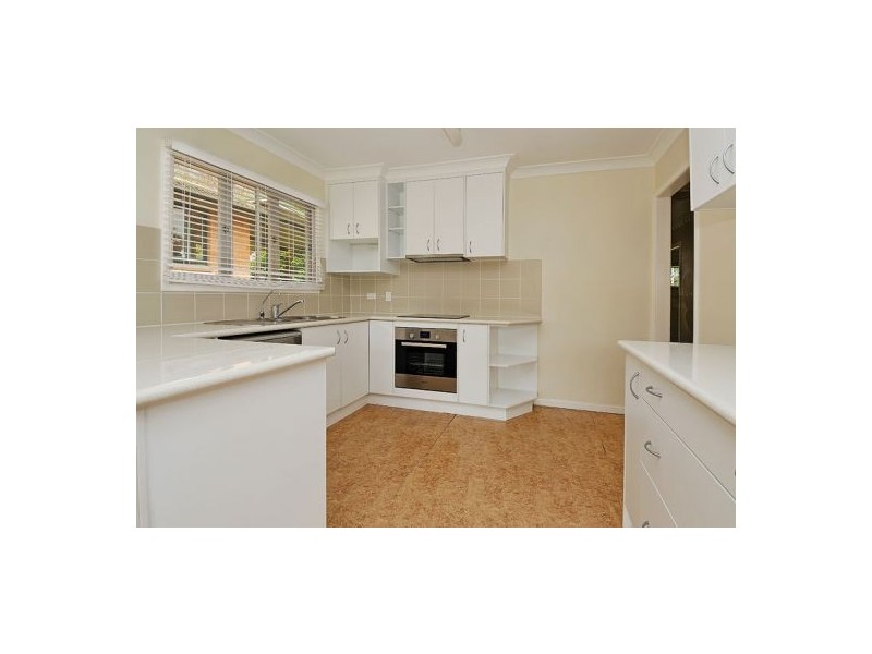 15 Curfew Street, Upper Mount Gravatt QLD 4122