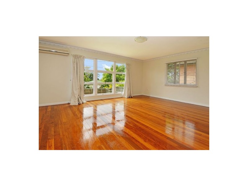 15 Curfew Street, Upper Mount Gravatt QLD 4122