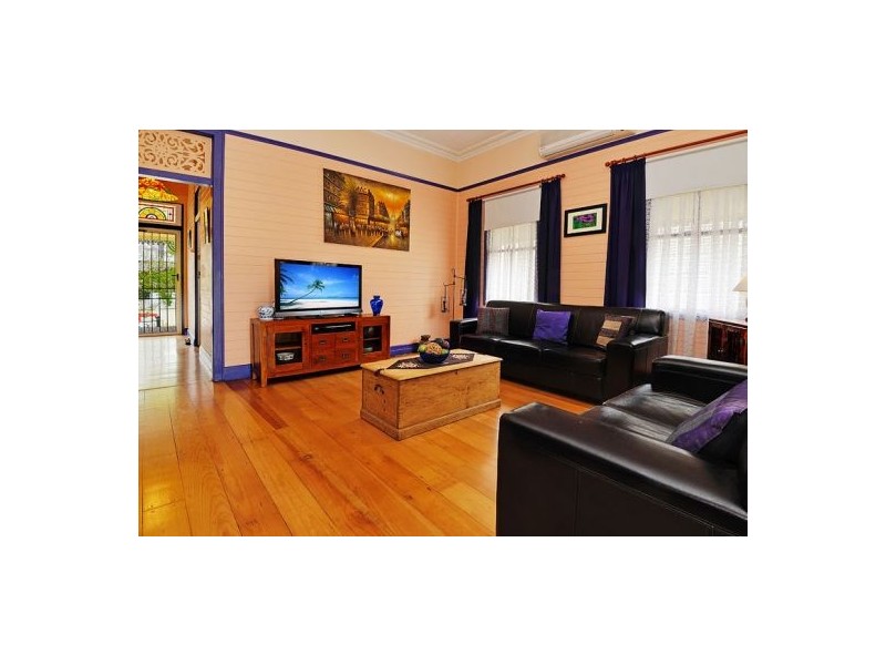 44 Withington St, East Brisbane QLD 4169