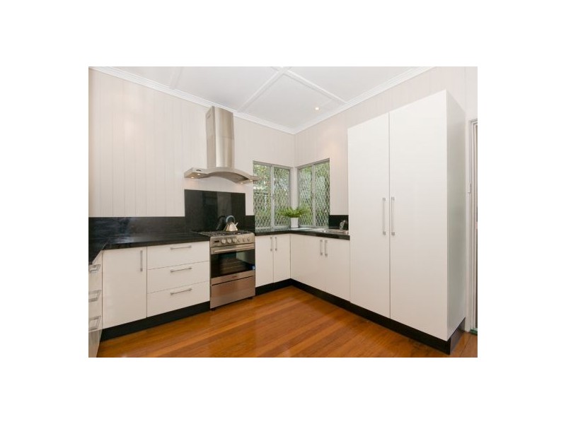 66 Abbotsleigh Street, Holland Park QLD 4121