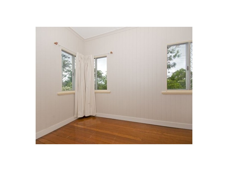 66 Abbotsleigh Street, Holland Park QLD 4121