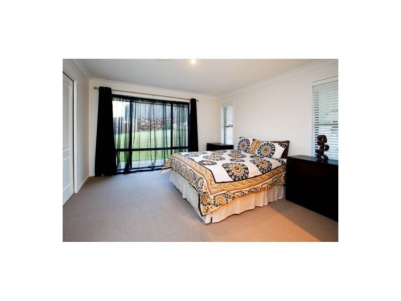 9 Nanny Shailer St, Daisy Hill QLD 4127