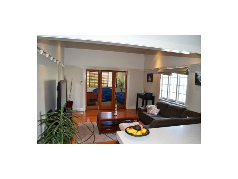 1/31 Weston Street, Coorparoo QLD 4151