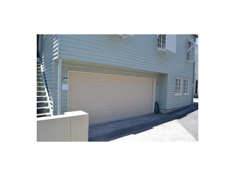 1/31 Weston Street, Coorparoo QLD 4151