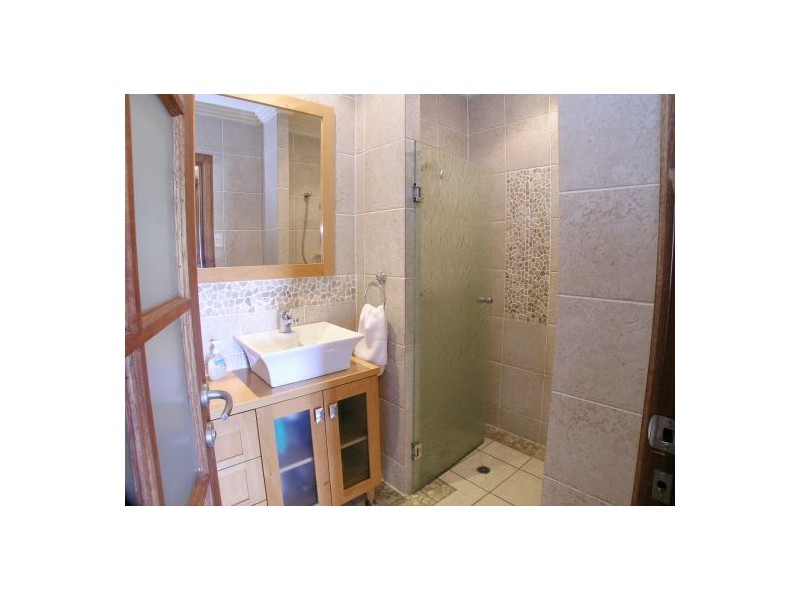 241 Newnham Road, Mount Gravatt East QLD 4122