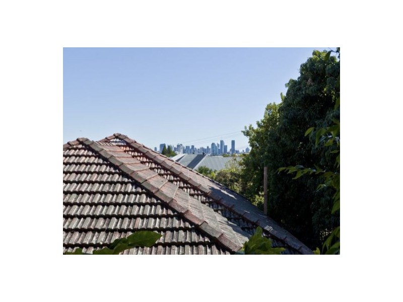 81 Douglas Street, Greenslopes QLD 4120