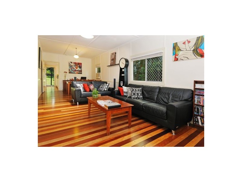 79 Mackay St, Coorparoo QLD 4151