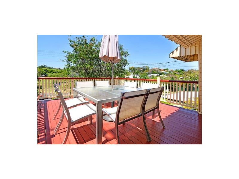 79 Mackay St, Coorparoo QLD 4151